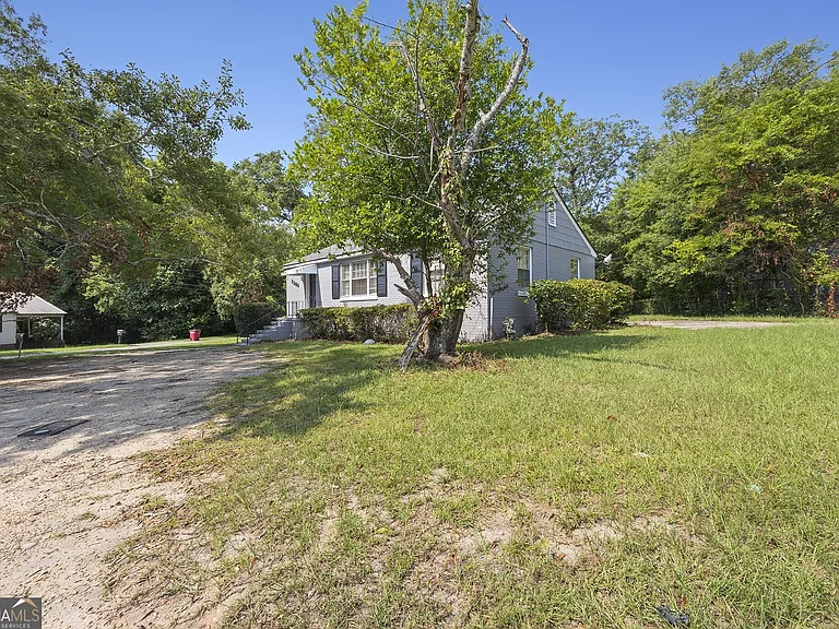 3306 Guthrie Dr — Photo 3