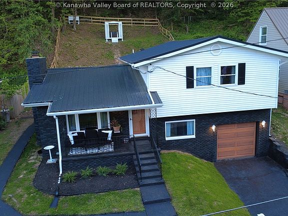 3rd image of 1313 Mallory Ct