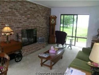 Family room w/Fireplace