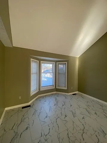 437 Ayrault Rd — Photo 5