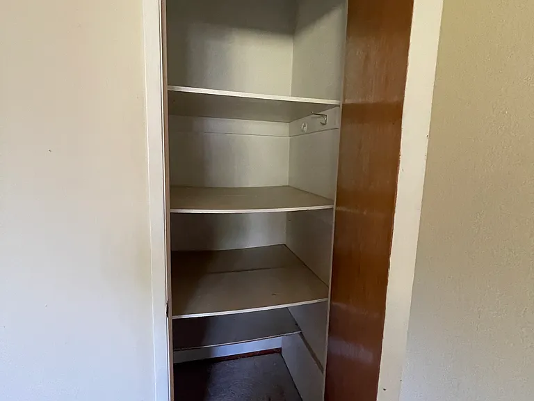 4935 Massachusetts Dr — Photo 35