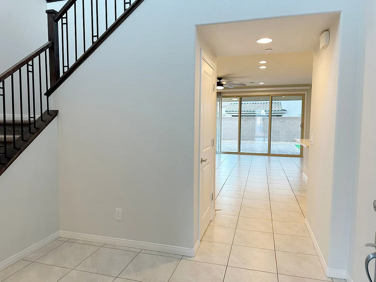 Building Photo - 11585 Salt Creek Ave