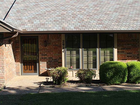 2nd image of 2924 Edgewood Dr