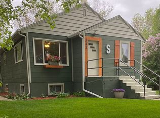 342 N 4th Ave, Forsyth, MT 59327