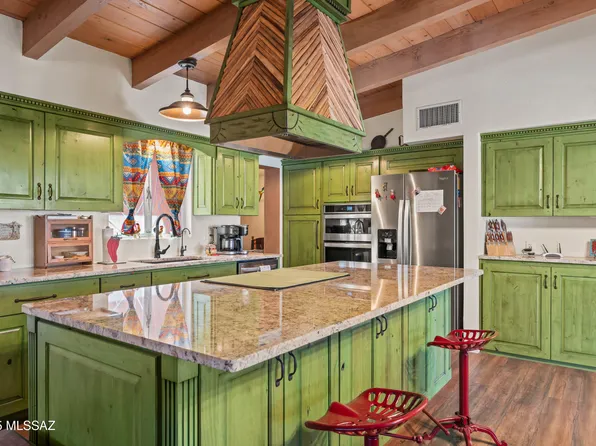 360 S Treston Ln, Tucson, AZ 85711