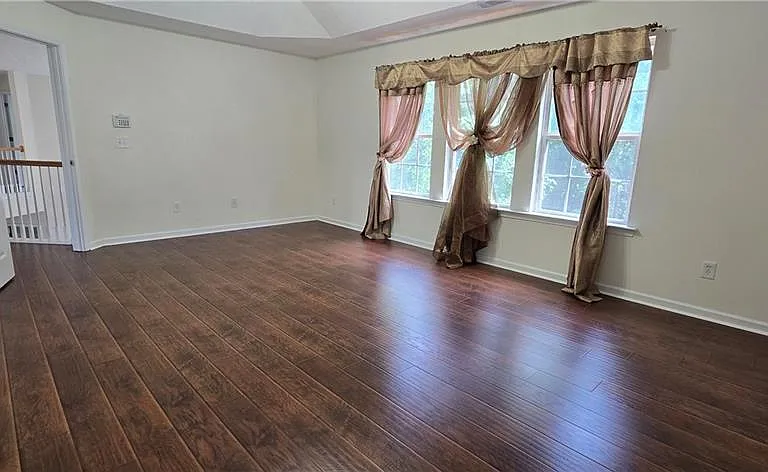 3811 Roxfield Dr — Photo 15
