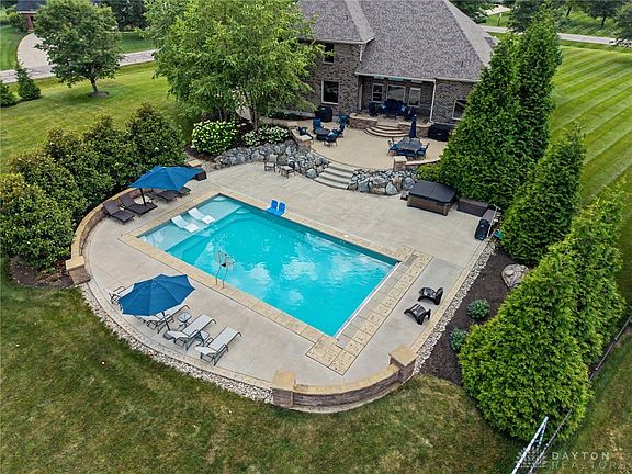 2nd image of 696 Treeline Ct