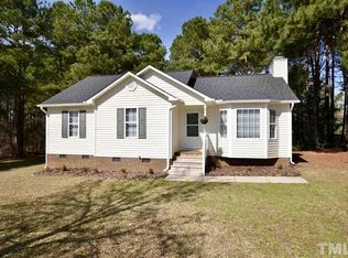 546 Irvan St, Clayton, NC 27520