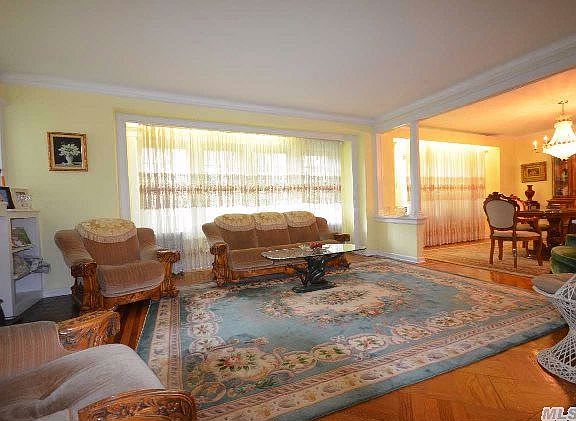 2nd image of 81 Ascan Ave