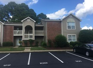 672 Bartons Landing Pl APT 4, Fayetteville, NC 28314