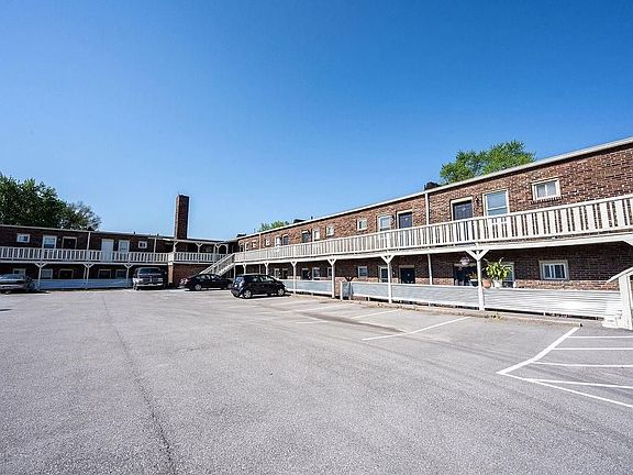 3rd image of 1535 S Talbott St APT 9
