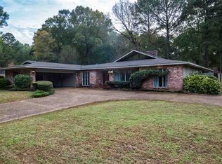 5463 River Thames Rd, Jackson, MS 39211