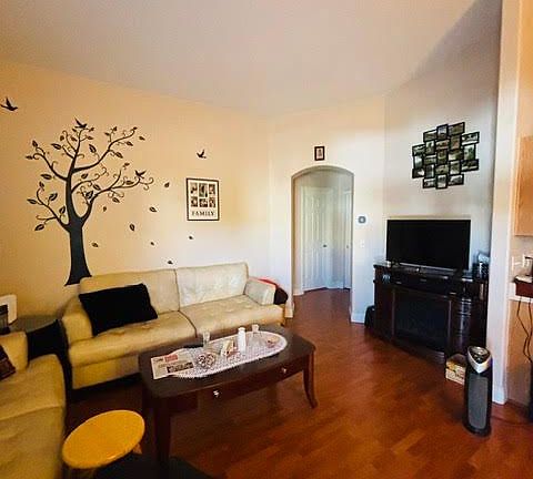 5th image of 6068 Shyley St Unit 101