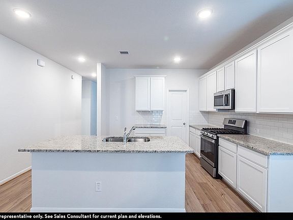 3rd image of 500 Estuary Dr