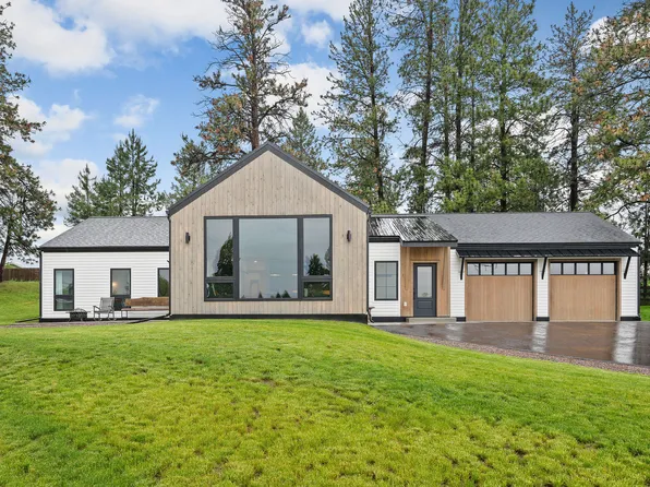 1924 Rapids Ave, Columbia Falls, MT 59912