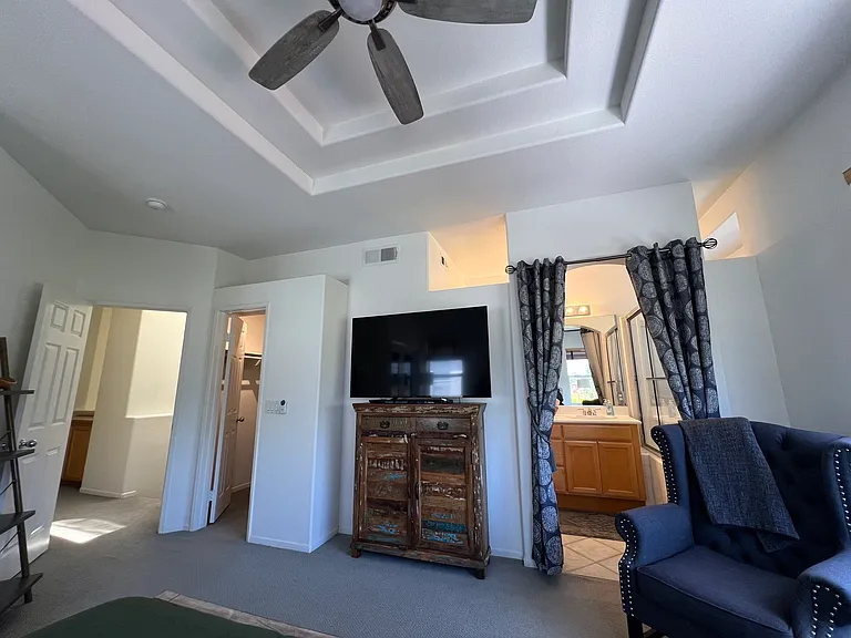 7691 Hazard Center Dr — Photo 7