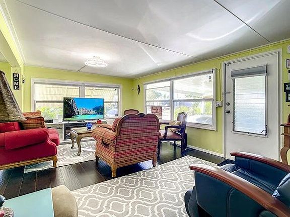 4th image of 4215 Meadow View Drive
