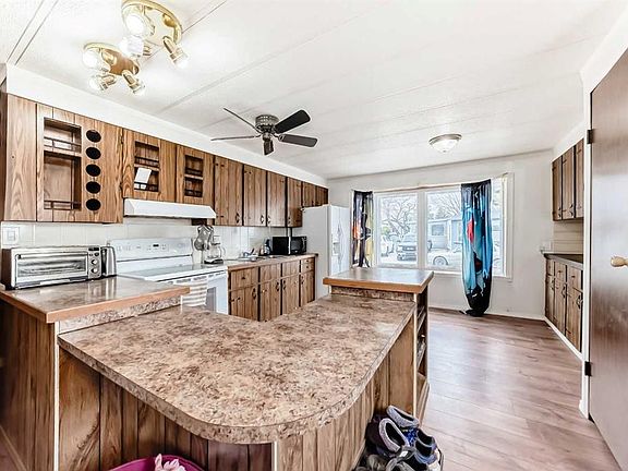 5th image of 6724 17th Ave SE #134