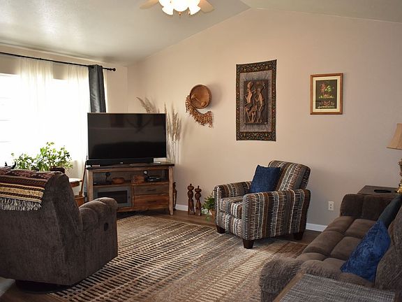 2nd image of 175 Ponderosa Dr