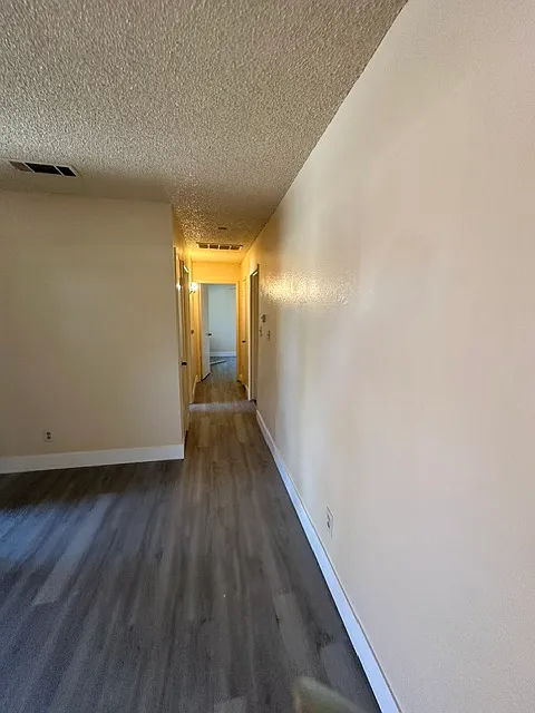 N Peach Ave, Fresno — Photo 4