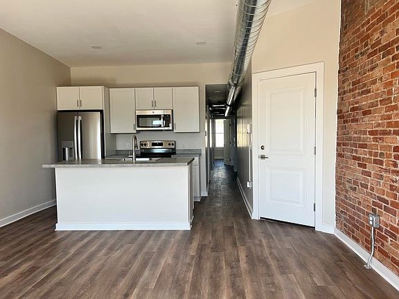 2nd image of 2003 N 2nd St APT 3