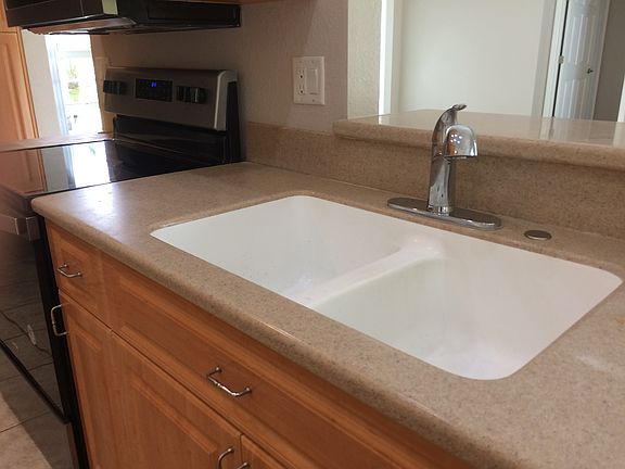 2nd image of 3581 Woodbridge Ave