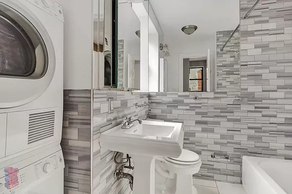 Rented by REAL New York | media 34