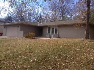 6481 Pineview Ln N, Maple Grove, MN 55369