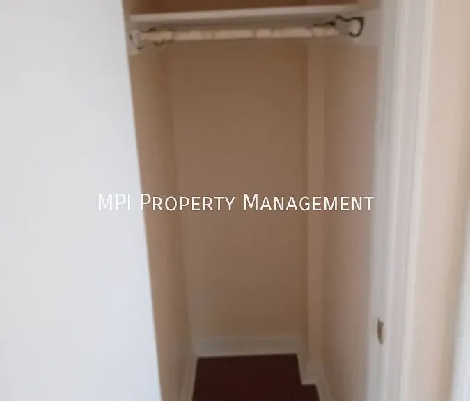 316 N 75th St #6 — Photo 5