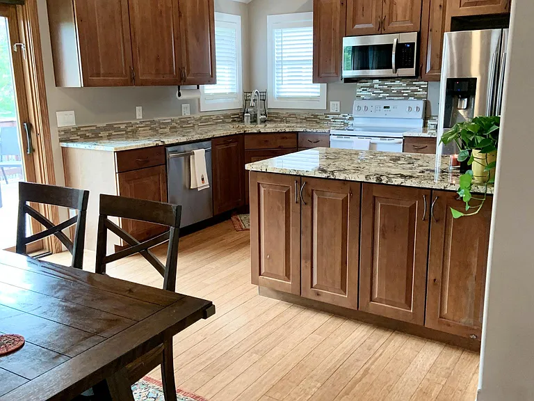 3311 Blackhawk Dr — Photo 3