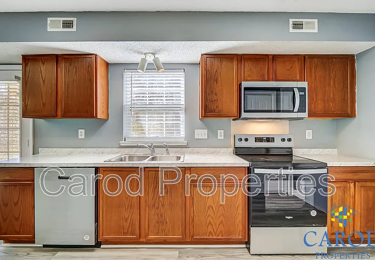 1015 Alston Hill Dr — Photo 19