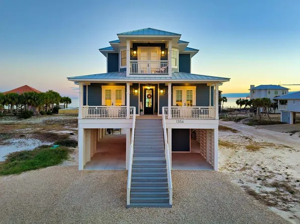 1356 E Gulf Beach Dr, Eastpoint, FL 32328