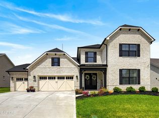 12633 Red Poppy Dr, Knoxville, TN 37934