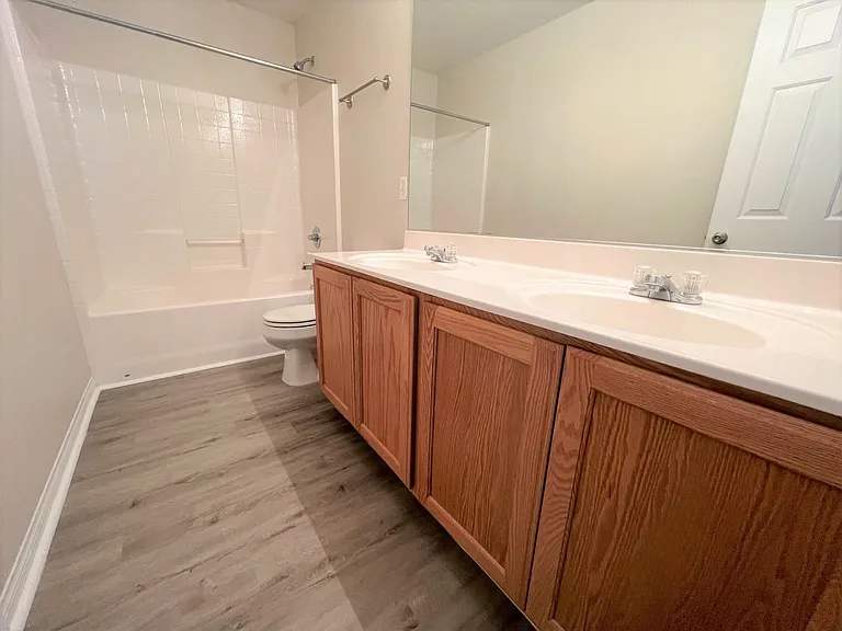 8932 Amy Olivia Ave — Photo 8