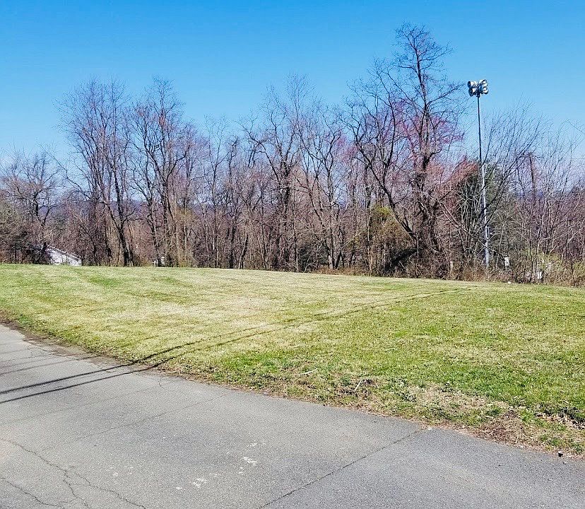 2nd image of 286A New Hempstead Rd
