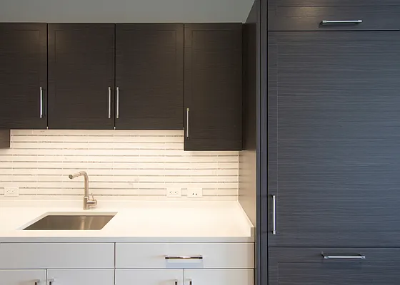 Rented by Extell Marketing Group LLC | media 28