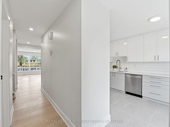 5th image of 3565 Downpatrick Rd #14