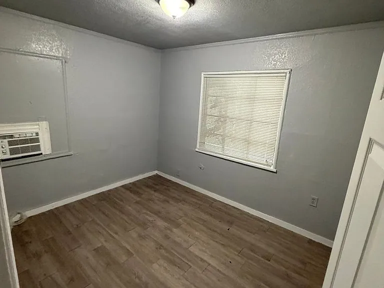4716 Littlepage St — Photo 5