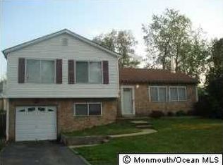15 Mast Dr, Barnegat, NJ 08005