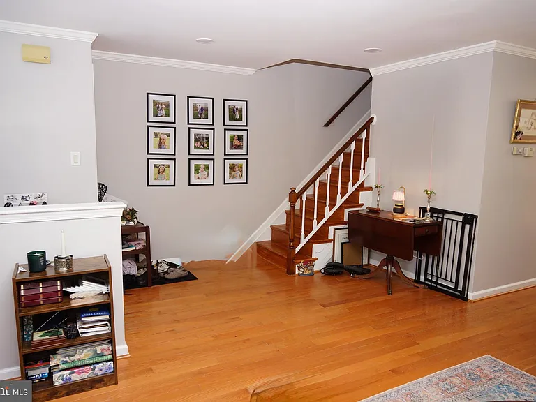 8 Cross Falls Cir — Photo 4