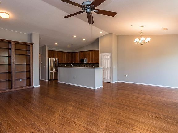 3rd image of 10007 E Martin Luther King Jr Blvd #102