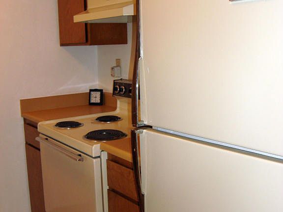 3rd image of 3033 E Devonshire Ave Unit 2008