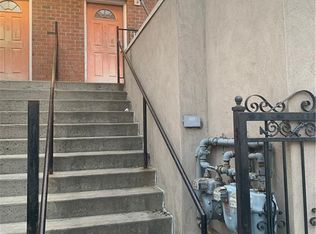 758 E 214th St, Bronx, NY 10467