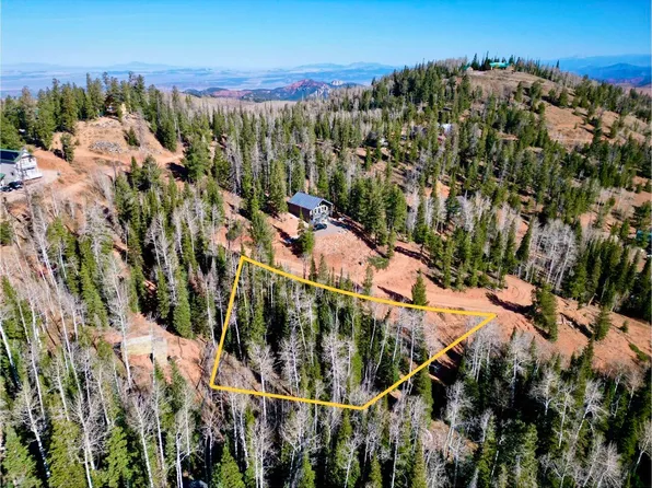 633 W Kokopelli Loop, Brian Head, UT 84719