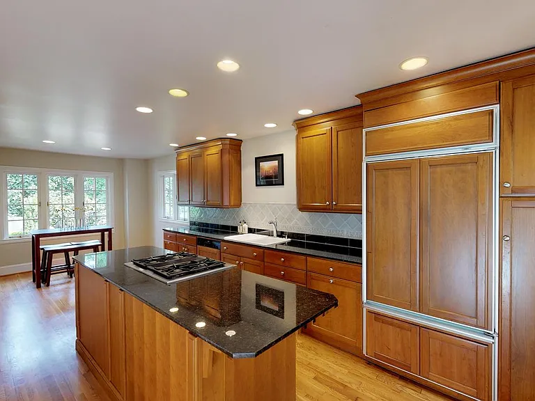 2371 SW Montgomery Dr — Photo 16