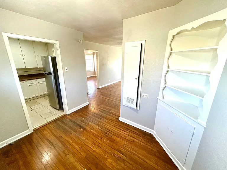 425 Maverick St — Photo 12