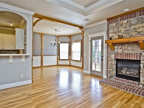 5th image of 1660 Whippoorwill Ln