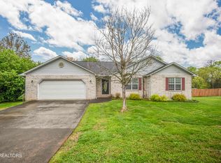 4246 Paradise Hills Dr, Maryville, TN 37804