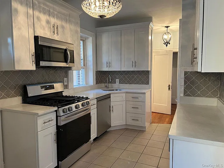 114 E Olive St #MAIN — Photo 2