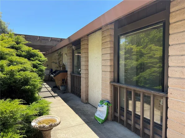 17045 Squirrelhill Rd, Hidden Valley Lake, CA 95467